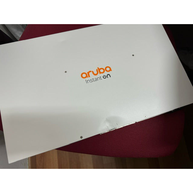 Conmutador HPE Aruba Instant On 1930 Smart 24G 4SFP+ PoE+ 195W Switch*Golpe tapa