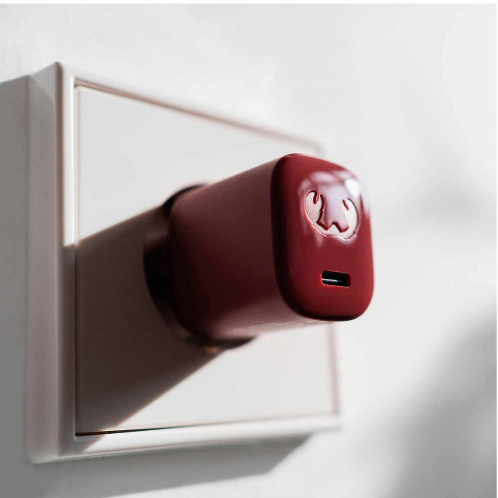 Cargador de corriente Fresh´n Rebel USB-C 18W rubi rojo