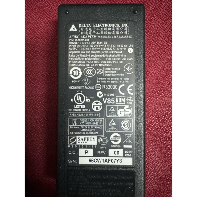 Cargador Original Delta ADP-65JH BB 19V 3.42A 587303-001 Usado