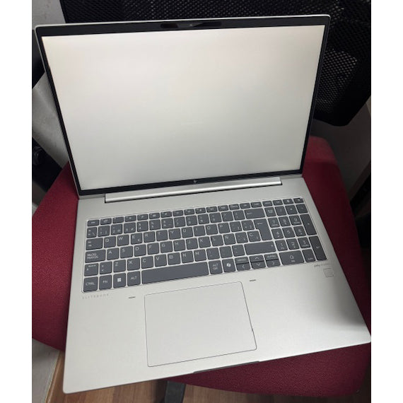 Portátil HP EliteBook 665 G11 AMD Ryzen 5 PRO 7535U/16GB/512GB SSD/16″ Usado *