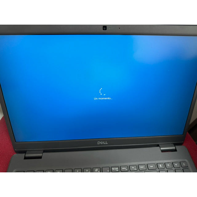 Portátil Dell Latitude 3510 Intel Core i5-10210U/8GB/256GB SSD/15.6» Usado *