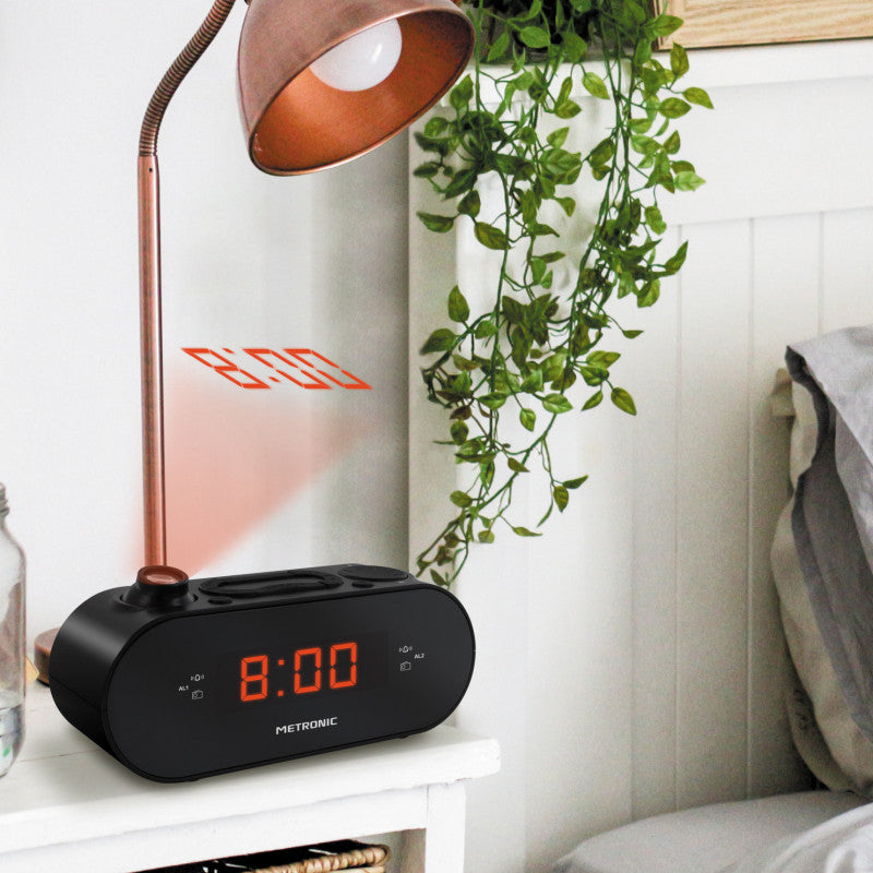 Radio reloj Metronic FM con proyección de alarma dual – Negro Usada