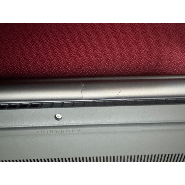 Lenovo ThinkBook G7 AMD Ryzen 5 7535HS 16″ 16 GB/512 GB/W11 Pro Gris Usado *