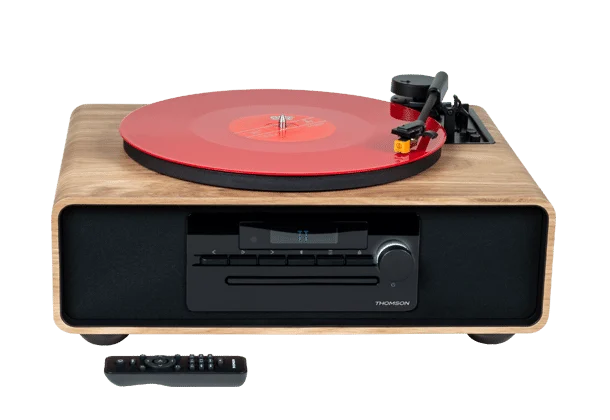 Thomson MIC300TT, tocadiscos reacondicionado con plato de vinilo, acabado madera clara y negro, vista frontal