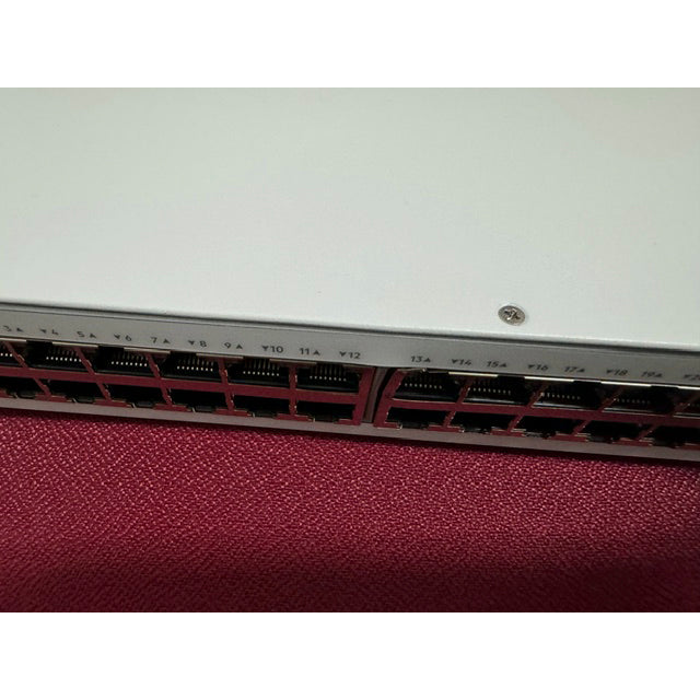 Conmutador HPE Aruba Instant On 1930 Smart 24G 4SFP+ PoE+ 195W Switch*Conector d