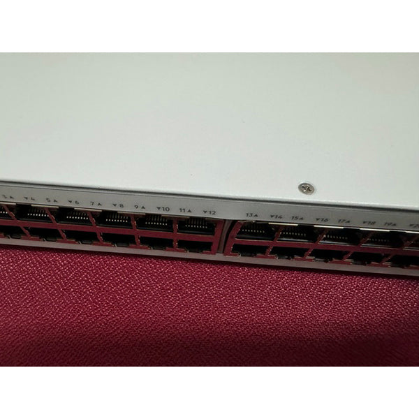 Conmutador HPE Aruba Instant On 1930 Smart 24G 4SFP+ PoE+ 195W Switch*Conector d