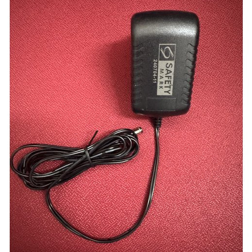 Cargador original Creative GJ27WE-2400125DP 24V 1.25A 30W para Sound Blaster GS5