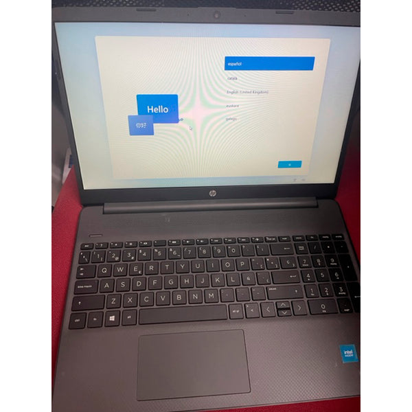 Portatil HP 15s-fq3000ns N4500/8GB/256SSD/15.6/W11 *Ligeros golpes en la tapa*