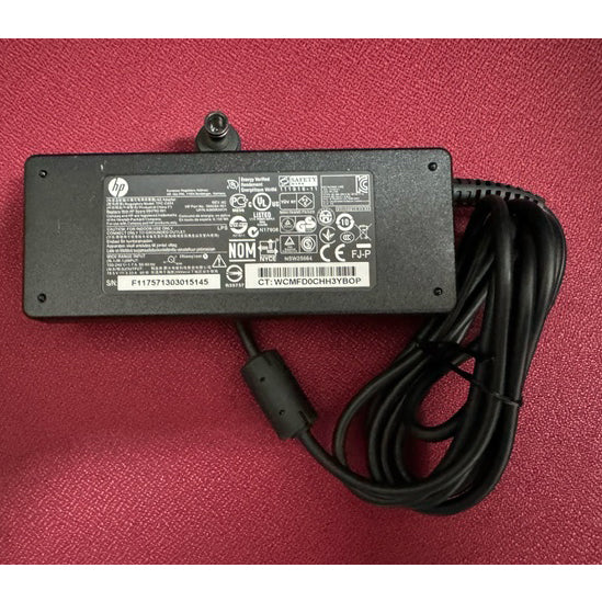 Cargador Original HP 684792-001 TPC-CA54 19.5 V 3.33 A 65W Usado