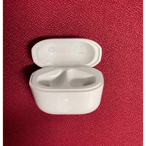 Caja de carga para Xiaomi Redmi True Buds 3 Usada **Solo caja de carga**