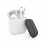 Estuche Puro funda silicona Apple Air pods blanco + tapa adicional negra.
