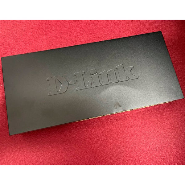 D-Link DGS-1024D Switch 24 Puertos Gigabit **Tiene golpe.Sin embalaje original**