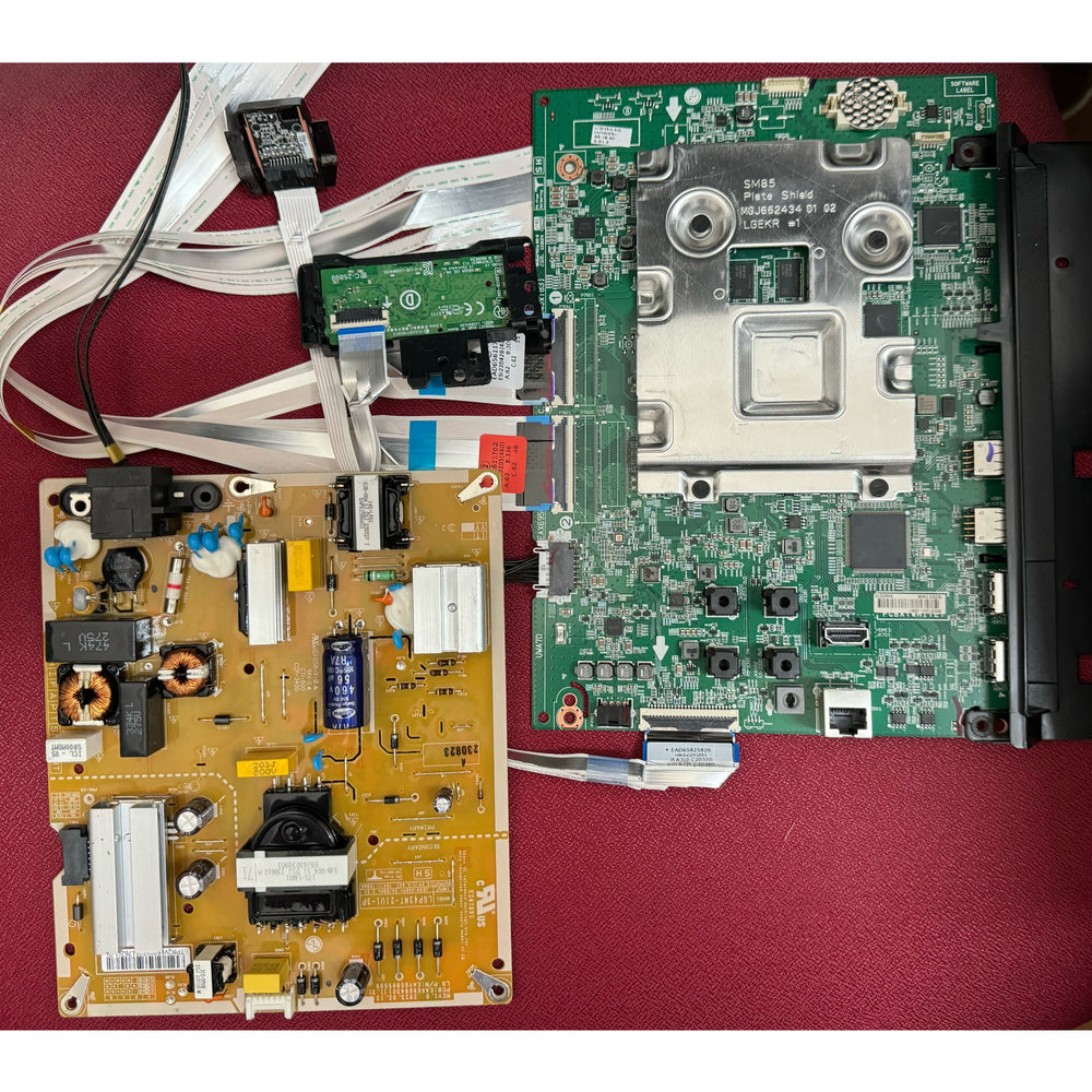Despiece Fuente de alimentación + placa base LG 43UL3J-E 43″ IPS 3840x2160px