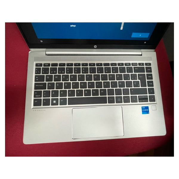 HP ProBook 640 G8 Intel Core i5-1135G7/8GB/500GB SSD/14» W10 Pro *Peq.golpe*.