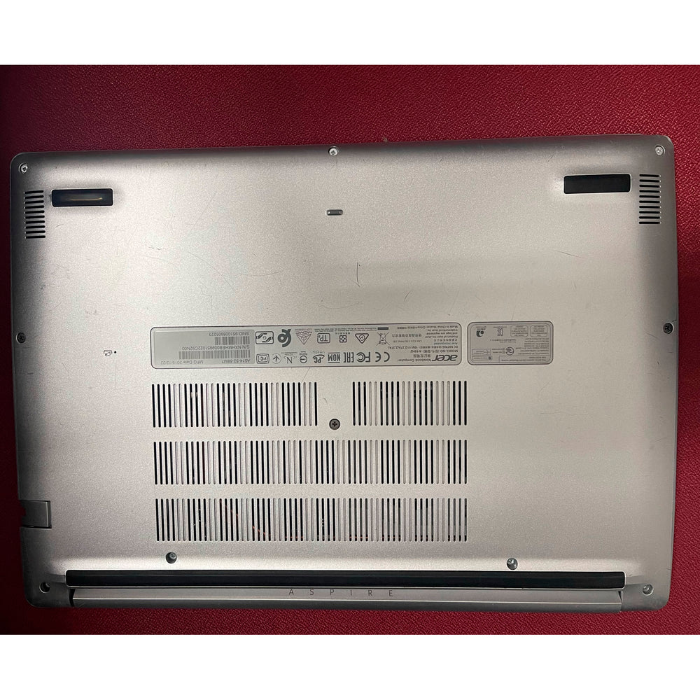 Portátil Acer Aspire 5 A514-52-58M7 Core i5-10210U/8GB/1TB SSD/14» Usado *Golpe*
