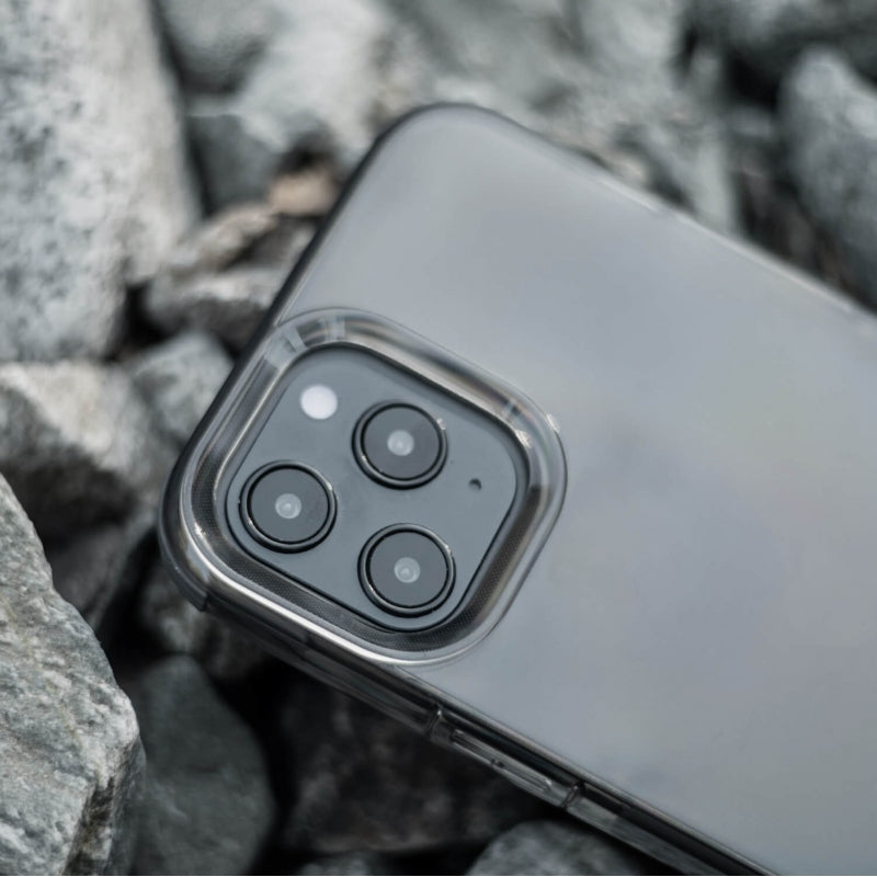 Funda Raptic Clear para Apple iPhone 12 Mini negra humo