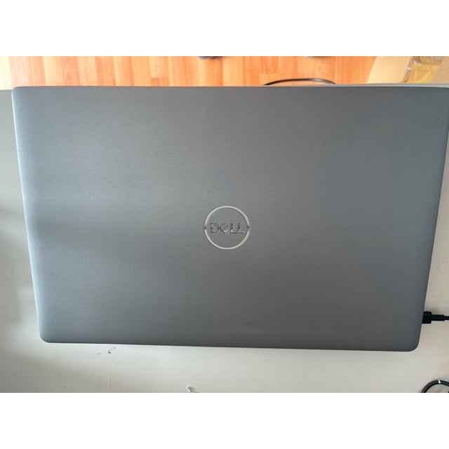 Portátil Dell Latitude 5530 i7-1255U 16GB RAM 512GB SSD 15,6» W10Pro Usado *