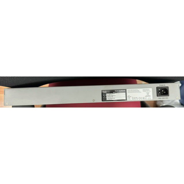 Switch Cisco SLM2048 V01 48 port Smart Gigabit Usado **Sin embalaje original**