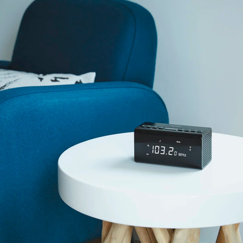 Radio Despertador Digital FM Thomson CR50 Usada