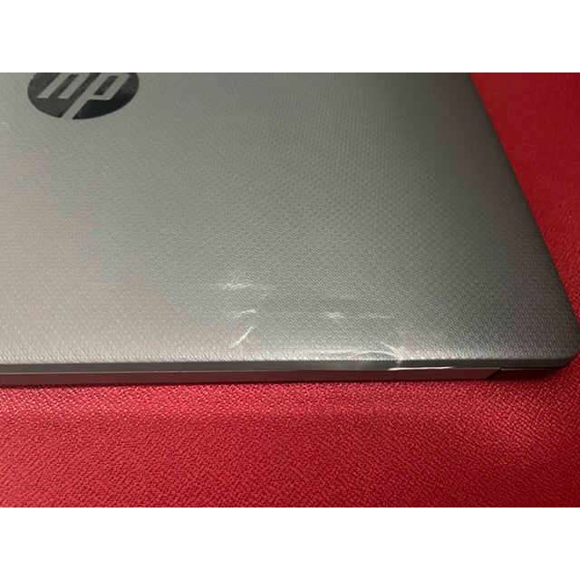 Portatil HP 15s-fq3000ns N4500/8GB/256SSD/15.6/W11 *Ligeros golpes en la tapa*