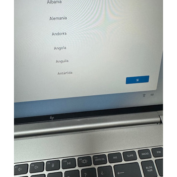 Portátil HP EliteBook 665 G11 AMD Ryzen 5 PRO 7535U/16GB/512GB SSD/16″ Usado *