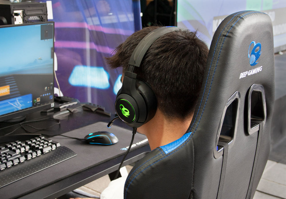 Auriculares CoolBox DeepChroma DG-AUR-02PRO con micrófono e iluminación RGB